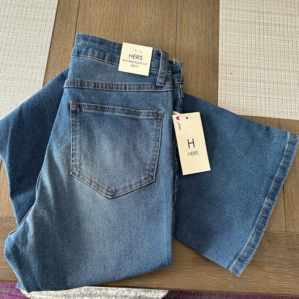 NWT Hers High rise boot cut BLUE jeans 9